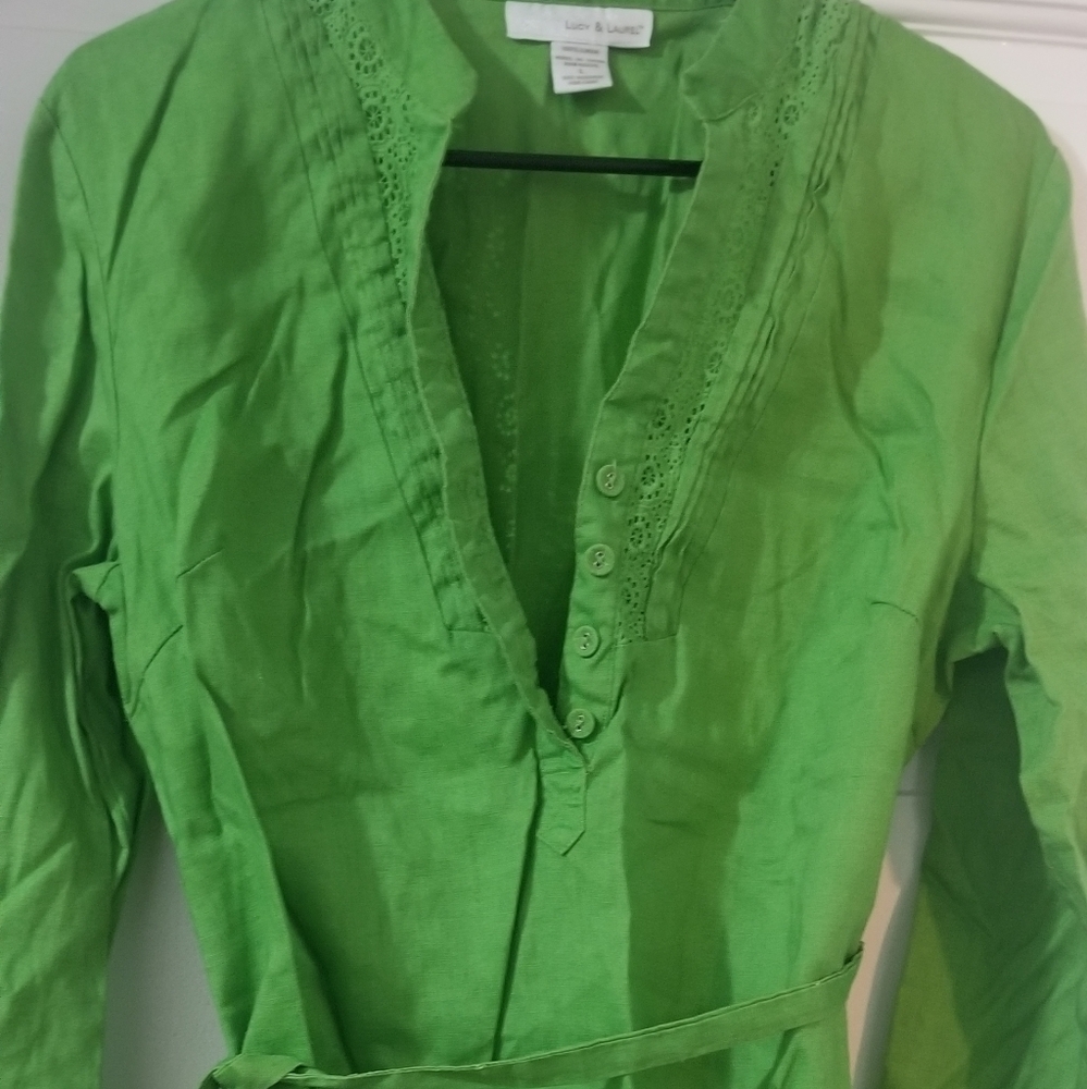 Top - Picture 2 of 2